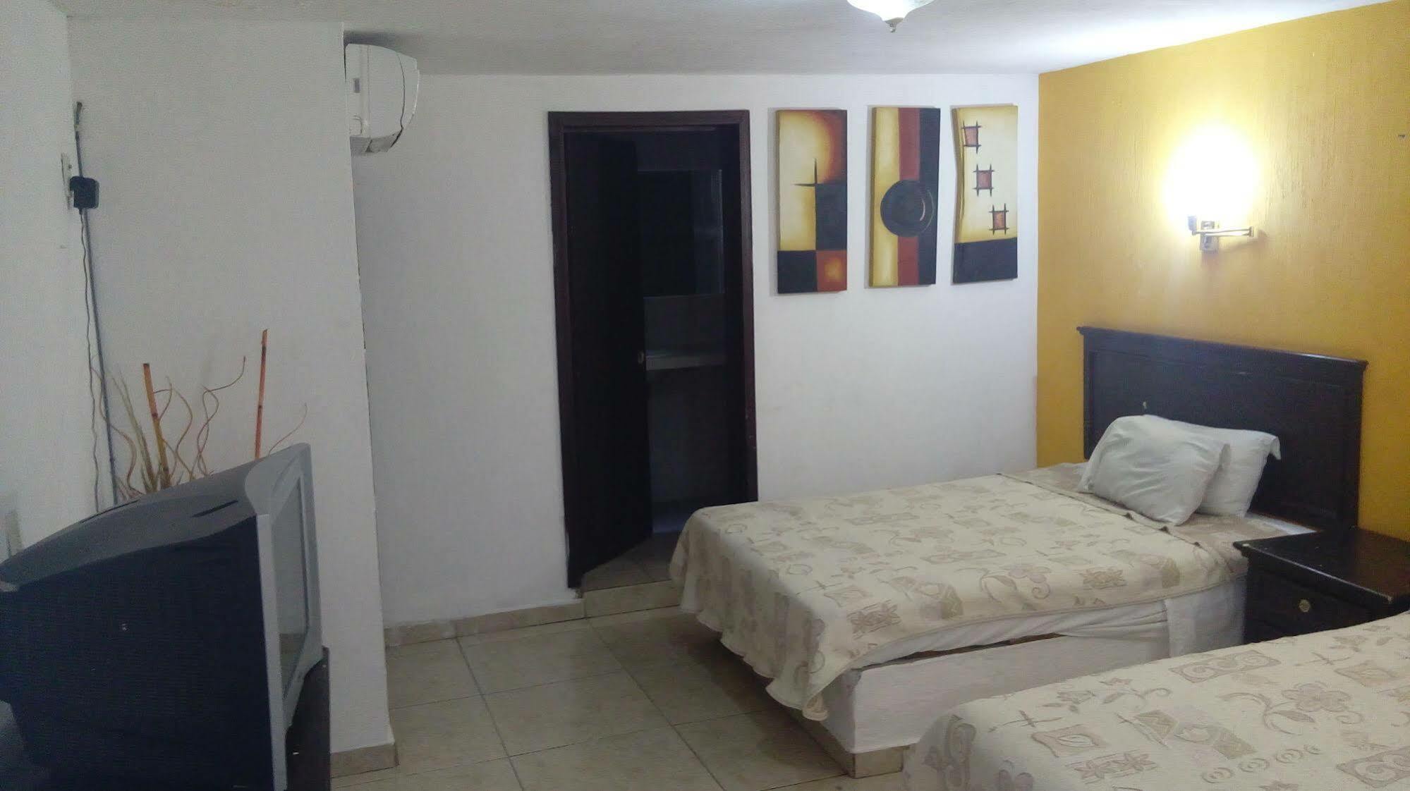 Hotel Nuevo Vallarta 사포판 외부 사진